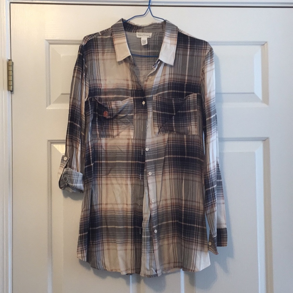 button down light weight plaid shirt. Size Med.